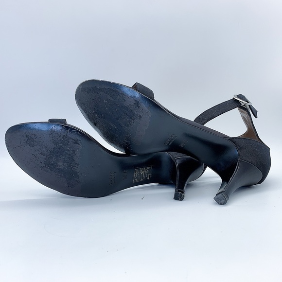 Gucci GG Canvas Ankle Strap Sandal in Black - Picture 6 of 12